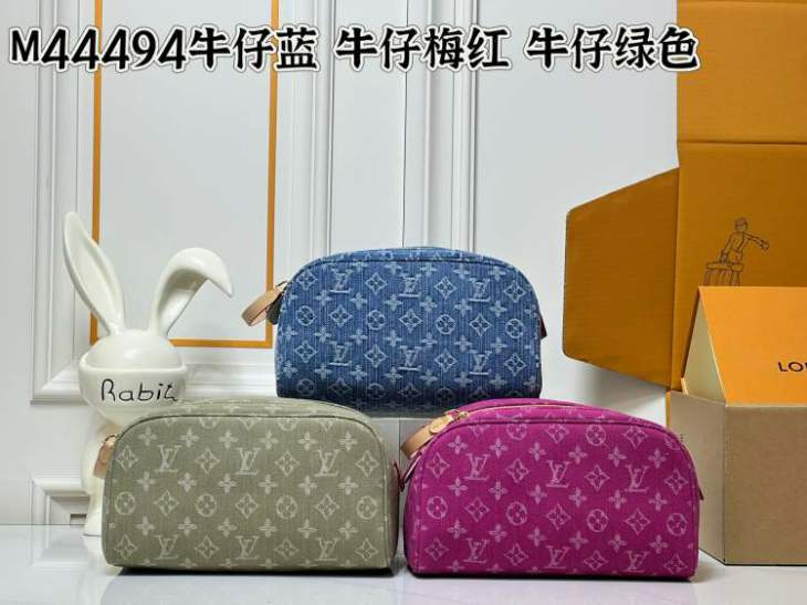 Picture of Louis Vuitton Wallets _SKUfw236176030fw